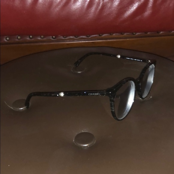 Chanel glasses - Picture 1 of 5
